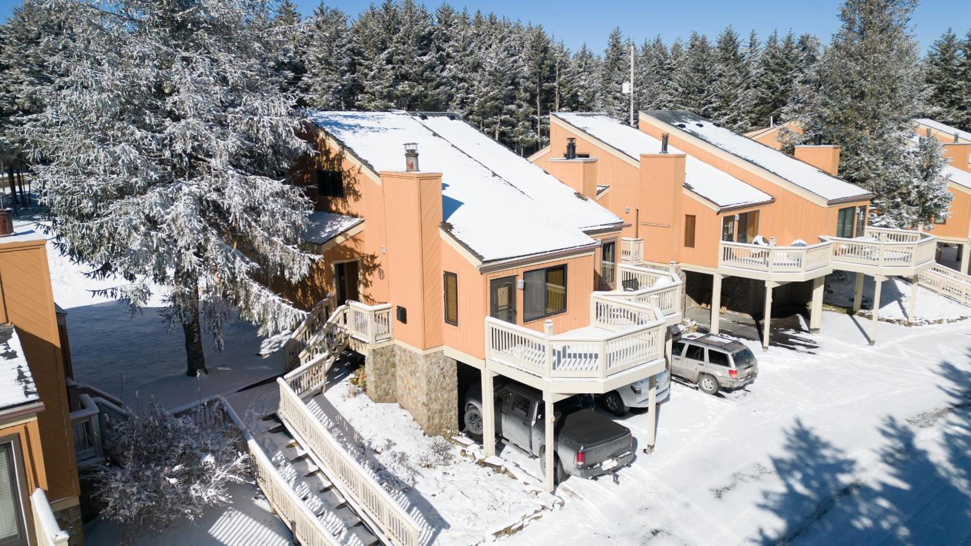 Wabasso 8 Cozy Snowshoe Retreat Covered Ez Parking Wifi Deck 외부 사진